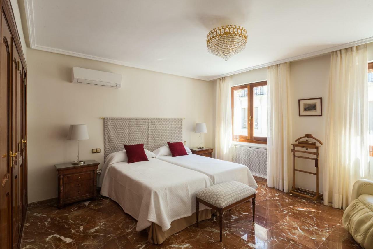 Catedral Cabildo Apartment เซบีญา ภายนอก รูปภาพ