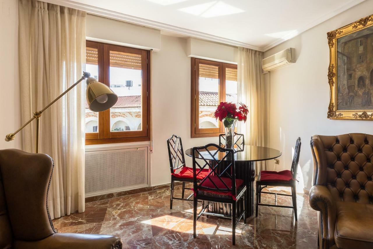 Catedral Cabildo Apartment เซบีญา ภายนอก รูปภาพ